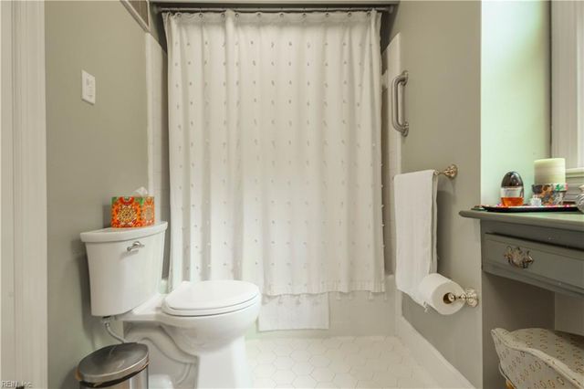 804 Link RD, Yorktown, VA 23692