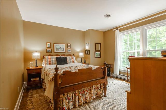 804 Link RD, Yorktown, VA 23692