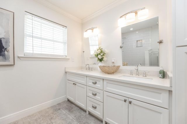 3010 Riata Lane, Houston, TX 77043