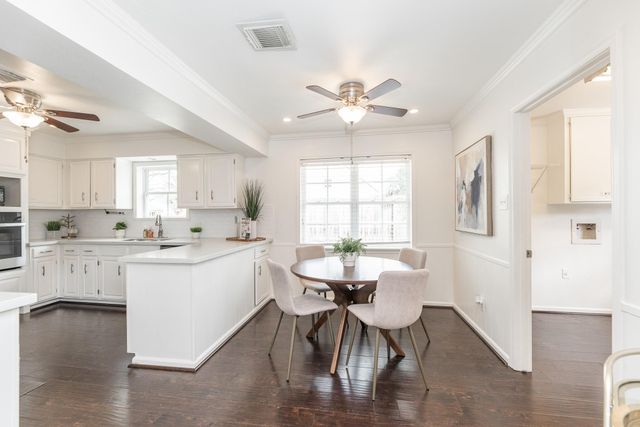 3010 Riata Lane, Houston, TX 77043