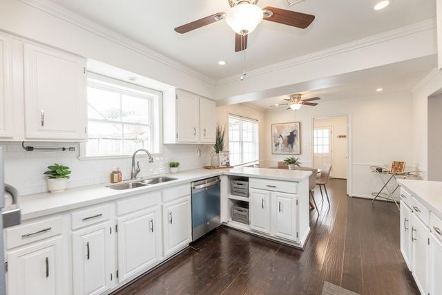 3010 Riata Lane, Houston, TX 77043