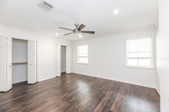 3010 Riata Lane, Houston, TX 77043