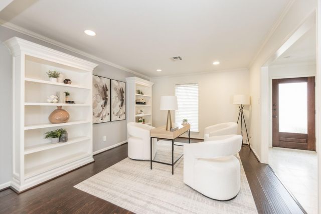 3010 Riata Lane, Houston, TX 77043