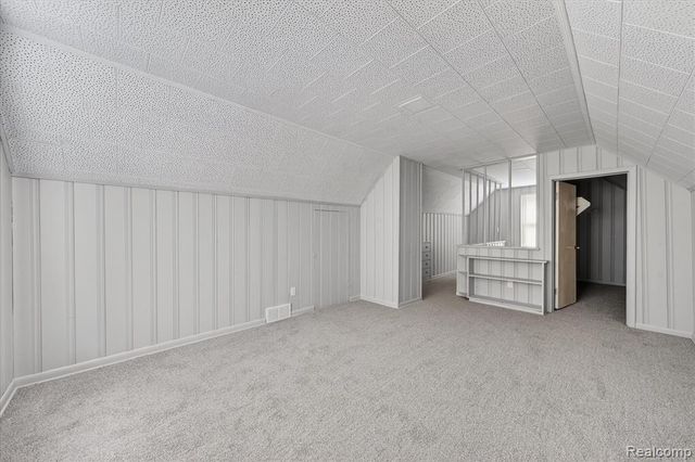 18678 Gaylord, Redford, MI 48240