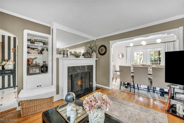 2071 Lakeview Avenue, Rocky River, OH 44116