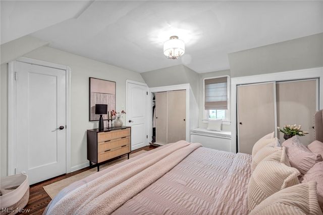 2071 Lakeview Avenue, Rocky River, OH 44116