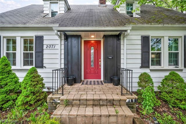 2071 Lakeview Avenue, Rocky River, OH 44116