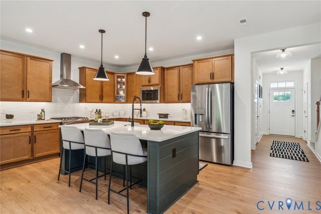 18771 Palisades Rdg, Moseley, VA 23120
