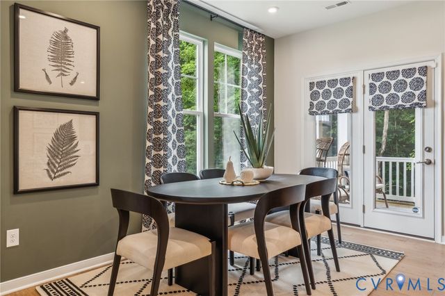 18771 Palisades Rdg, Moseley, VA 23120