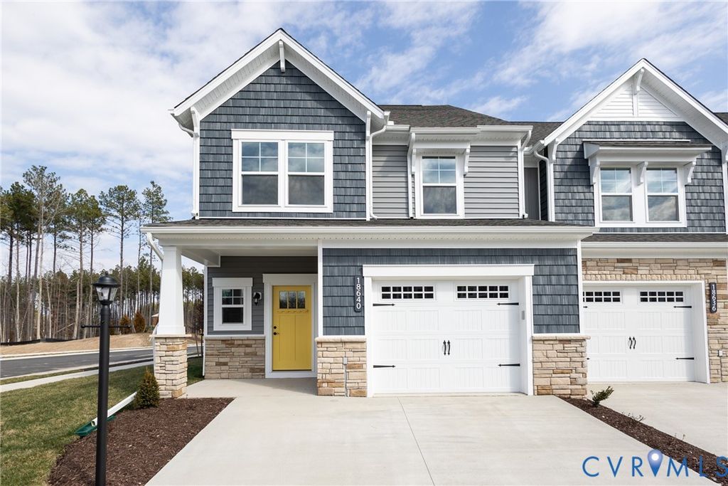 18771 Palisades Rdg, Moseley, VA 23120