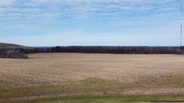 1840 DONATION Road, Erie, PA 16509