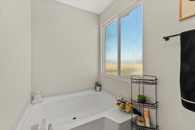 10755 Cody Drive, Red Bluff, CA 96080