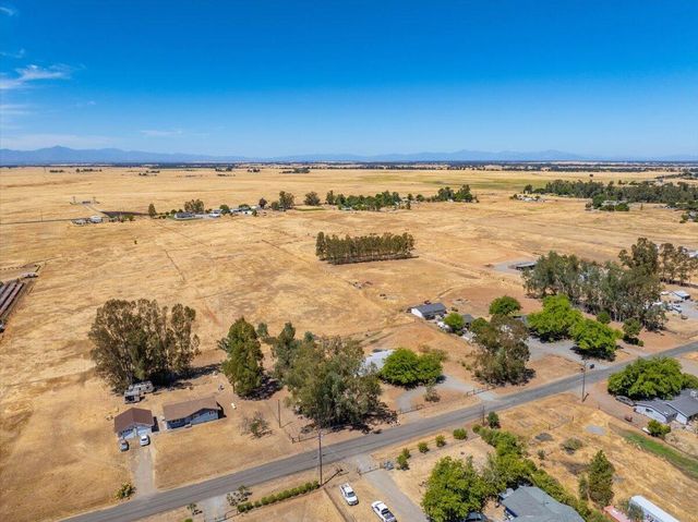 10755 Cody Drive, Red Bluff, CA 96080