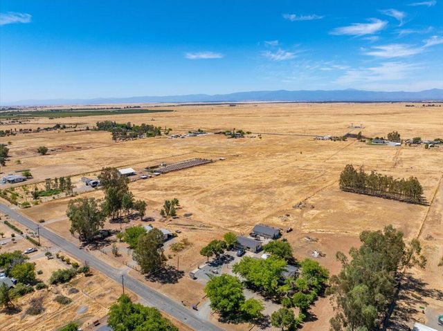 10755 Cody Drive, Red Bluff, CA 96080