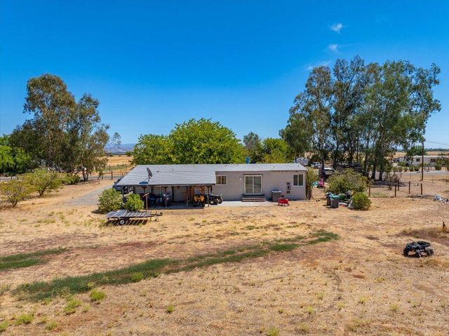 10755 Cody Drive, Red Bluff, CA 96080