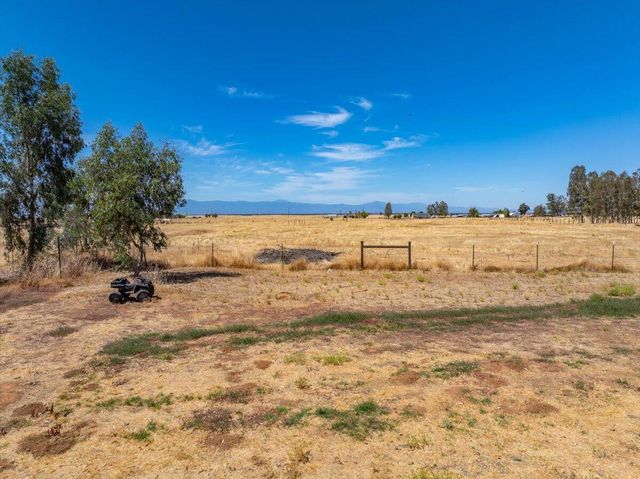 10755 Cody Drive, Red Bluff, CA 96080