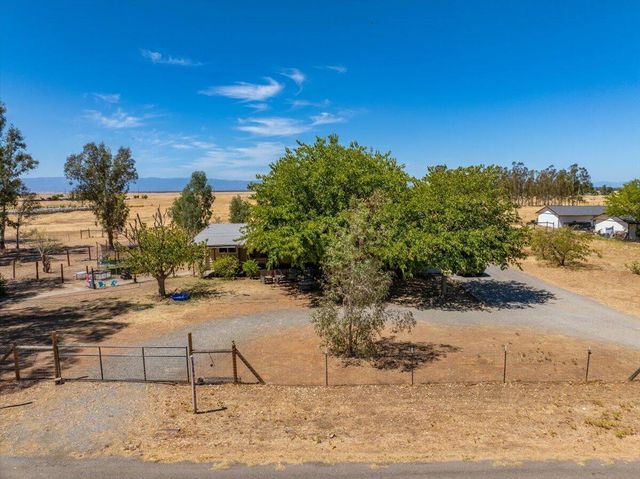 10755 Cody Drive, Red Bluff, CA 96080