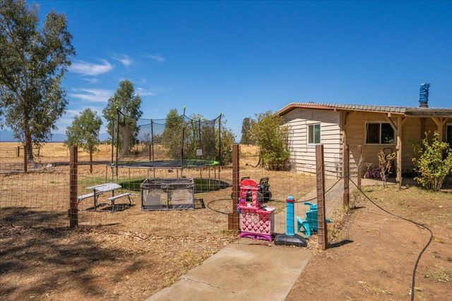 10755 Cody Drive, Red Bluff, CA 96080