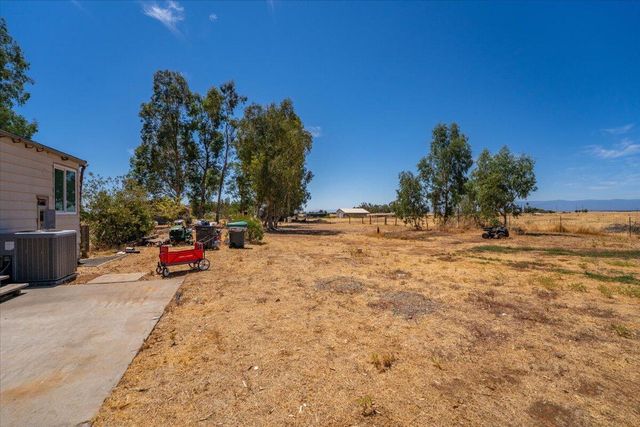 10755 Cody Drive, Red Bluff, CA 96080