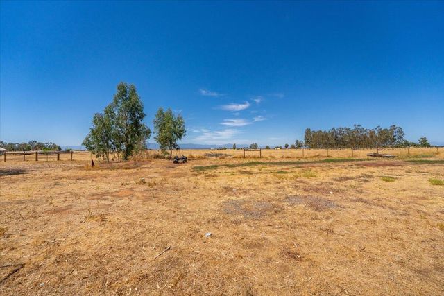 10755 Cody Drive, Red Bluff, CA 96080