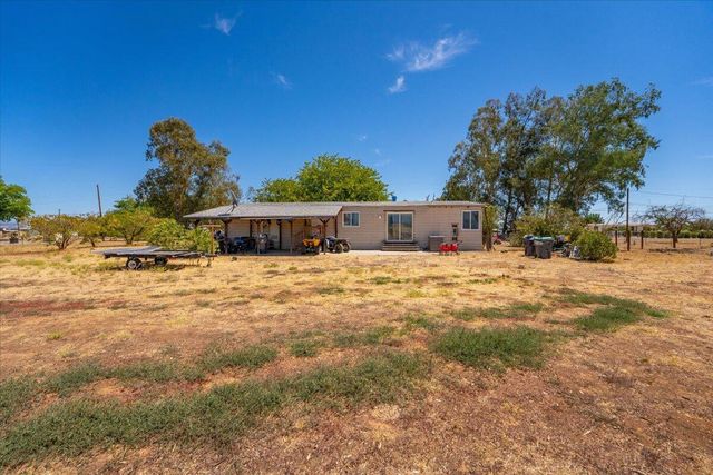 10755 Cody Drive, Red Bluff, CA 96080