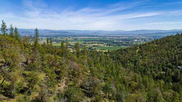 2145 Knowles Road, Medford, OR 97501