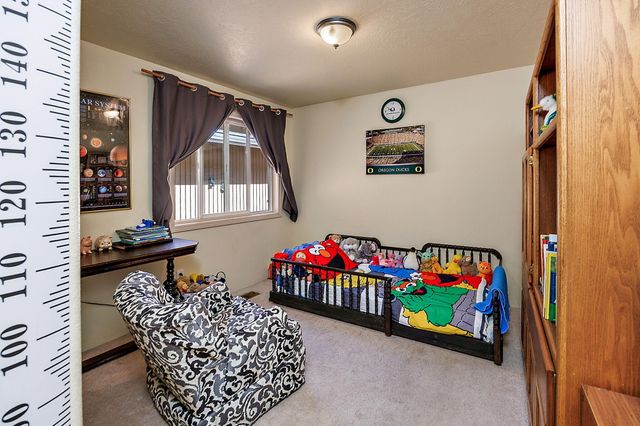2145 Knowles Road, Medford, OR 97501