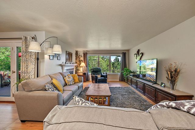 2145 Knowles Road, Medford, OR 97501
