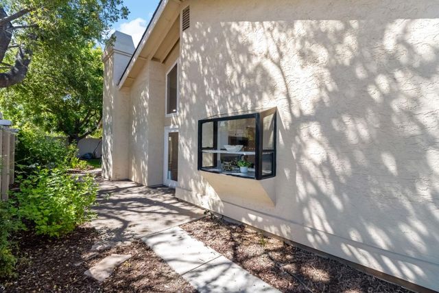 2380 Bayo Claros Circle, Morgan Hill, CA 95037