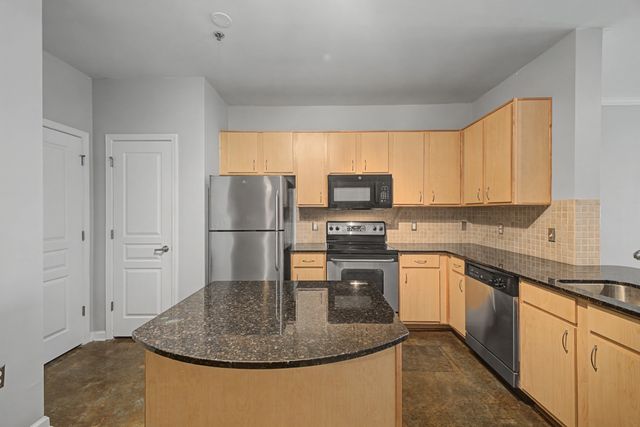 1803 Broadway Apt 612, Nashville, TN 37203