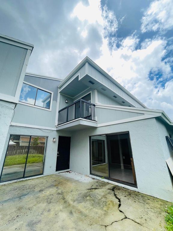 617 NW 132nd Terrace 617, Plantation, FL 33325