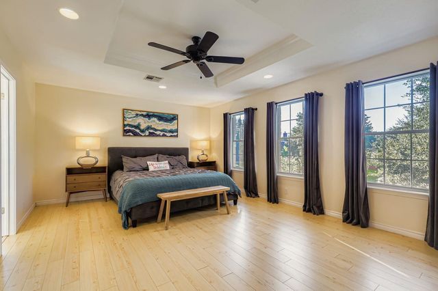 312 Brentwood DR, Leander, TX 78641