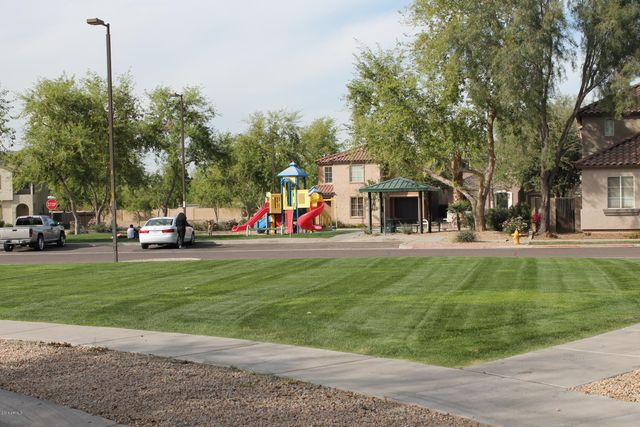 1513 E MOBILE Lane, Phoenix, AZ 85040