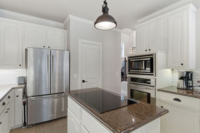 803 Woodside Court, Highland Village, TX 75077