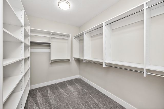 17686 Townsend Drive, Clive, IA 50325