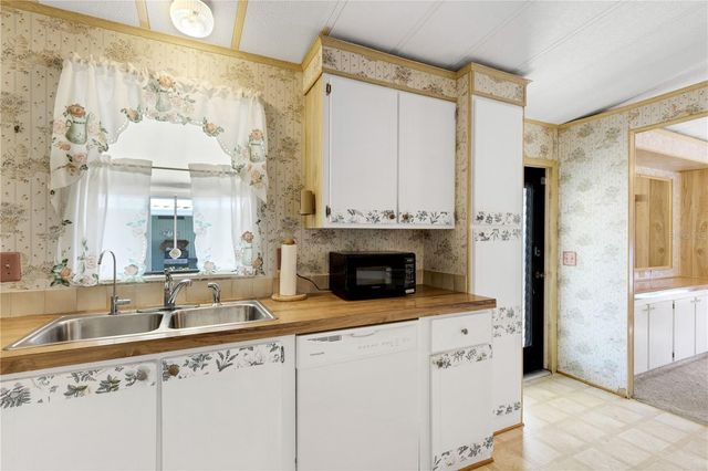 357 LONGWOOD DRIVE, Venice, FL 34285