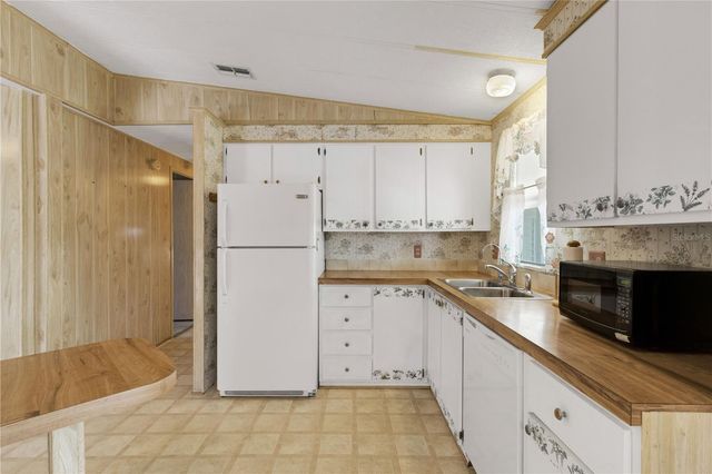 357 LONGWOOD DRIVE, Venice, FL 34285