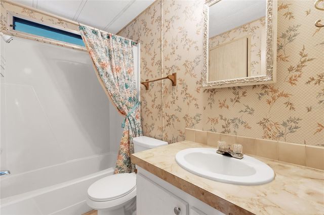 357 LONGWOOD DRIVE, Venice, FL 34285