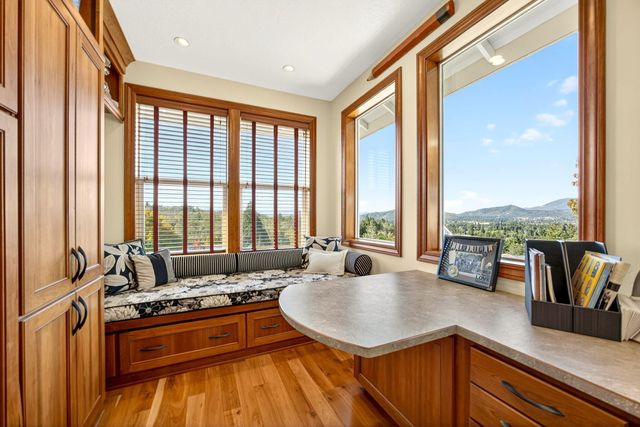 2315 Robertson Crest, Grants Pass, OR 97527