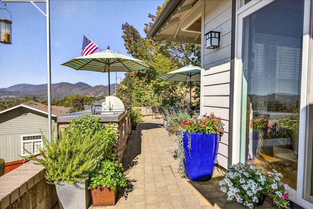 2315 Robertson Crest, Grants Pass, OR 97527