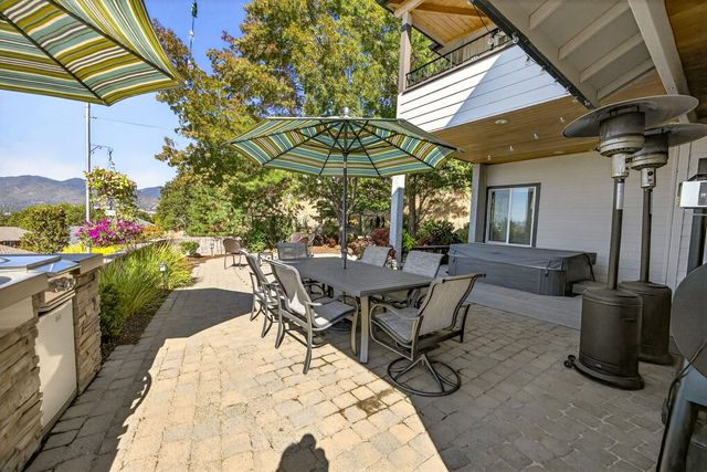 2315 Robertson Crest, Grants Pass, OR 97527