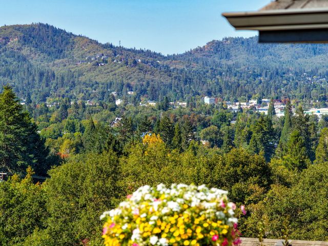2315 Robertson Crest, Grants Pass, OR 97527