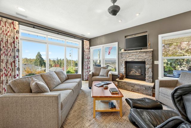 2315 Robertson Crest, Grants Pass, OR 97527