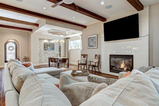 4501 WESTLAKE DR 23, Austin, TX 78746