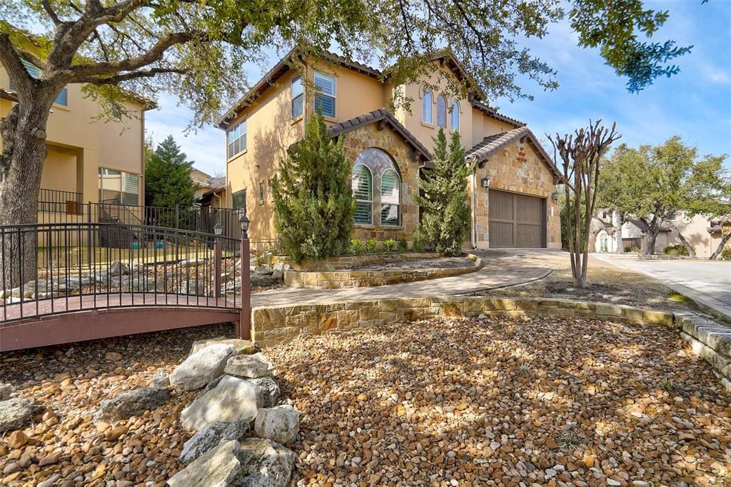4501 WESTLAKE DR 23, Austin, TX 78746