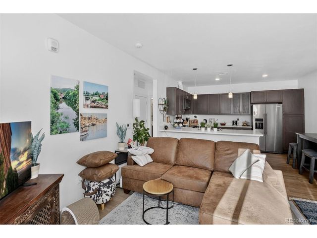 8475 E 36th Ave 221, Denver, CO 80238