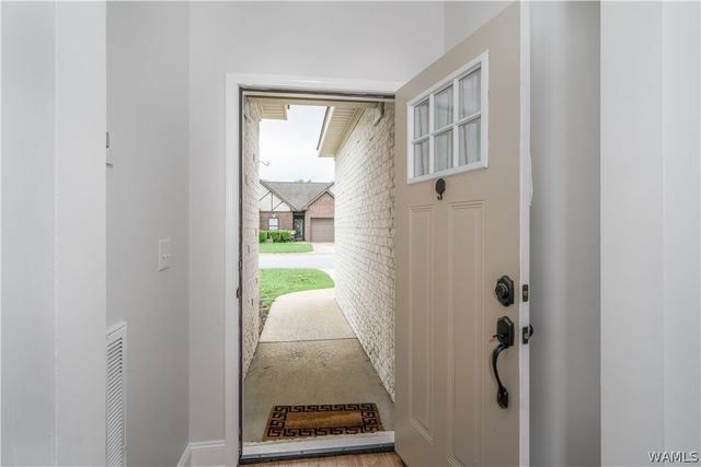 11875 Lathrop, Moundville, AL 35474