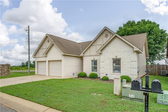 11875 Lathrop, Moundville, AL 35474