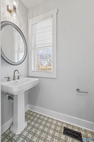 508 Schiffman Street, Huntsville, AL 35801