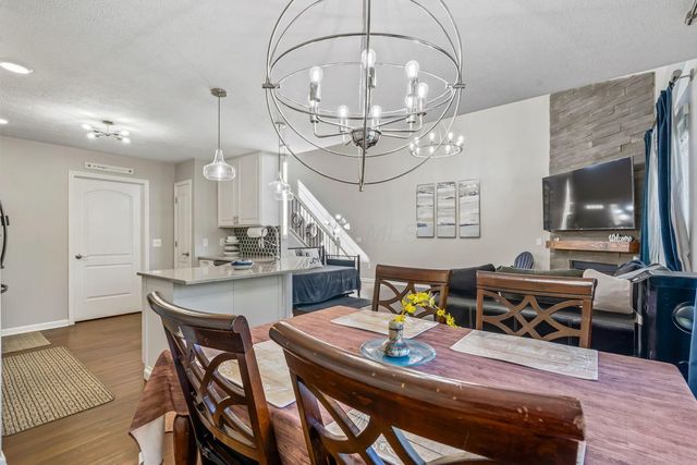 80 Lakes At Cheshire Drive, Delaware, OH 43015